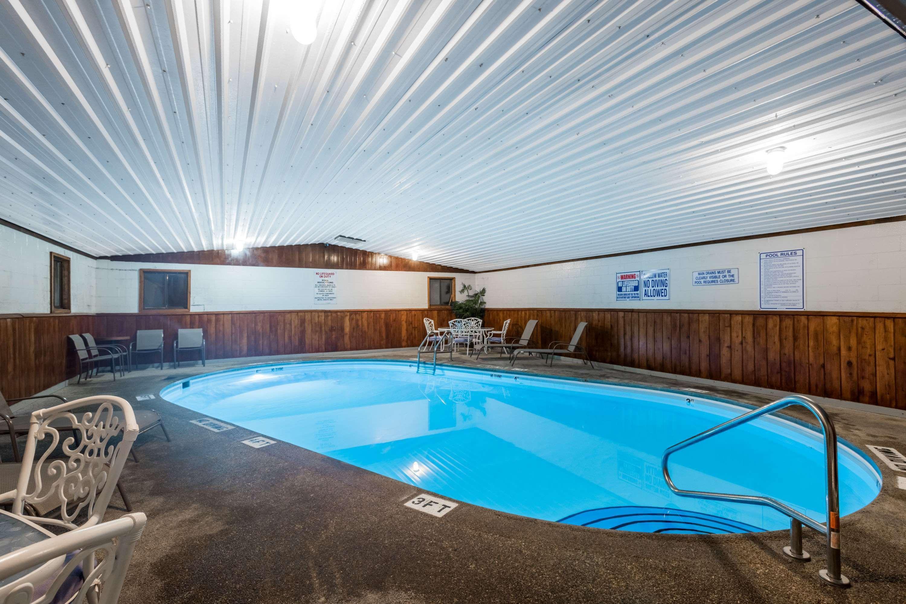 Travelodge By Wyndham Livingston Exterior photo