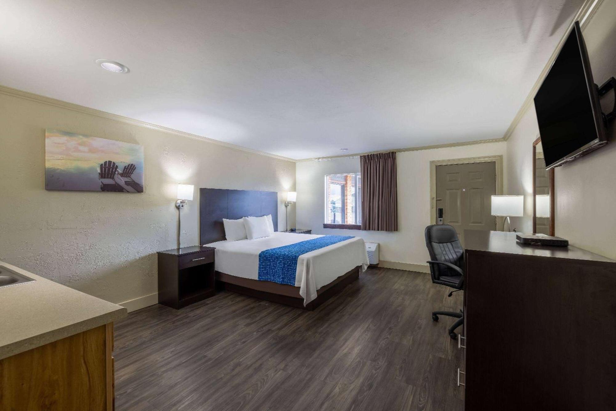 Travelodge By Wyndham Livingston Exterior photo