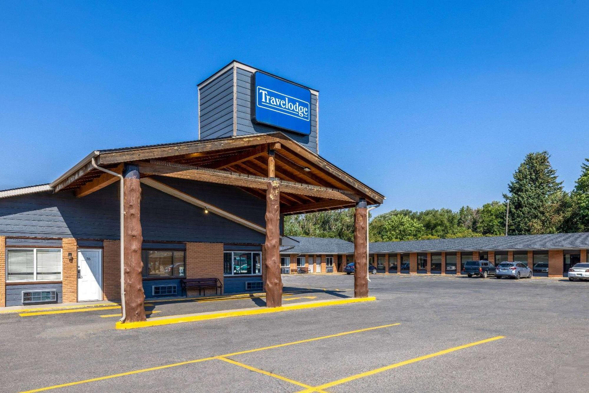 Travelodge By Wyndham Livingston Exterior photo
