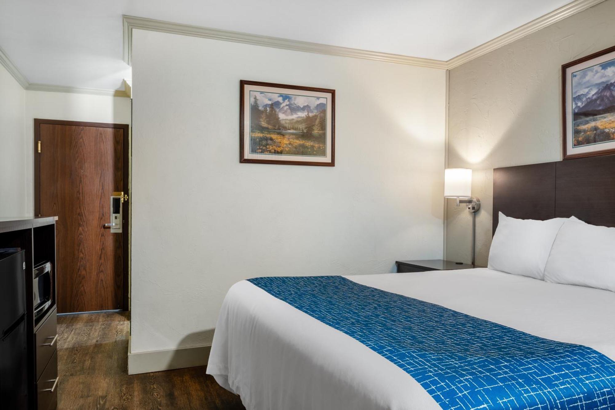 Travelodge By Wyndham Livingston Exterior photo